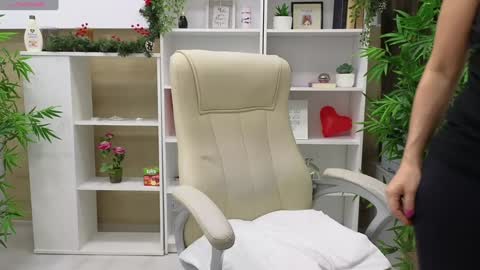 dirty_mature online show from 12.21.24