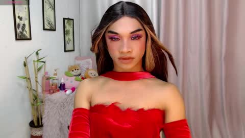 Ivana  Yanna and Elisha online show from 12.18.25