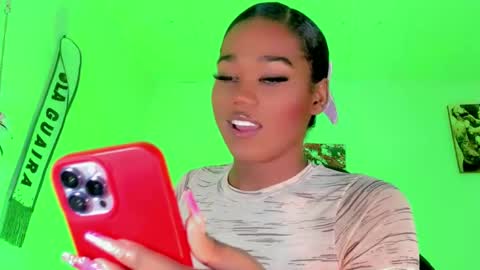 Naomy  online show from 10.04.25