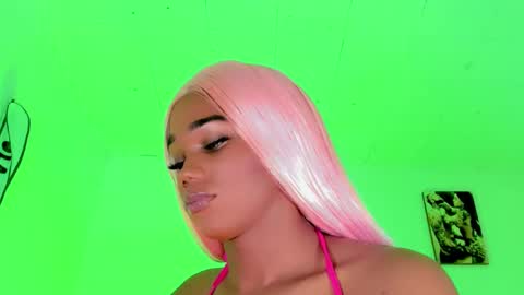 Naomy  online show from 10.07.25