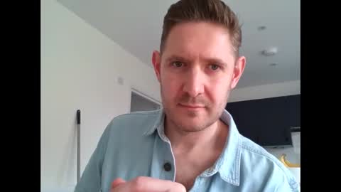 Snapshot of dirtylondon729 chatting on 03.04.26 Exhibitionist Ben online show from 03.04.26