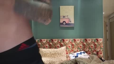 Snapshot of dirtyprettyboi chatting on 12.18.24 buy tokens with link online show from 12.18.24