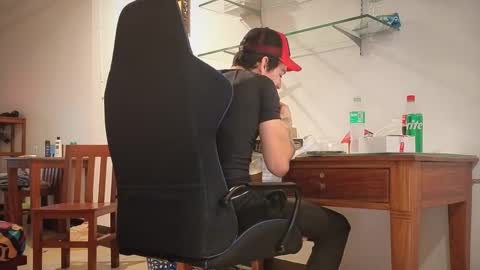 Snapshot of dirtyprettyboi chatting on 01.18.25 buy tokens with link online show from 01.18.25