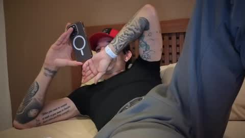 Snapshot of dirtyprettyboi chatting on 01.19.25 buy tokens with link online show from 01.19.25