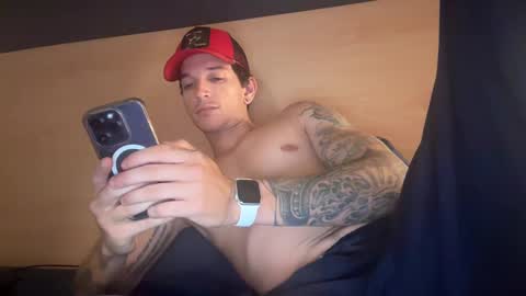 Snapshot of dirtyprettyboi chatting on 01.28.25 buy tokens with link online show from 01.28.25