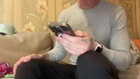 Snapshot of dirtyprettyboi chatting on 02.12.25 buy tokens with link online show from 02.12.25