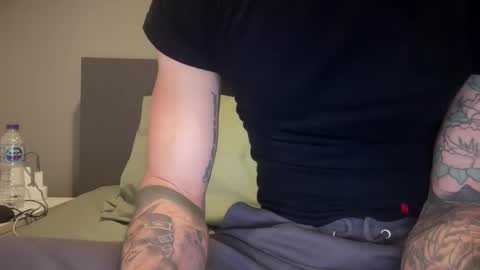 Snapshot of dirtyprettyboi chatting on 03.01.25 buy tokens with link online show from 03.01.25