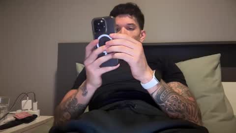Snapshot of dirtyprettyboi chatting on 03.04.25 buy tokens with link online show from 03.04.25