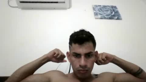 Snapshot of dirtysexyhotx chatting on 08.01.26 dirtysexyhotx online show from 08.01.26