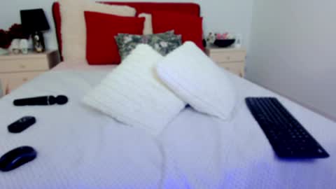 Chloe online show from 04.06.26