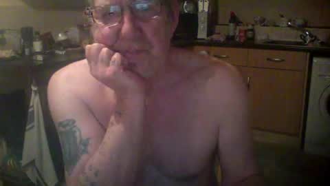 Snapshot of discovery63 chatting on 12.05.24 discovery63 online show from 12.05.24