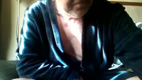 Snapshot of discovery63 chatting on 02.05.25 discovery63 online show from 02.05.25