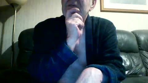 Snapshot of discovery63 chatting on 02.15.25 discovery63 online show from 02.15.25