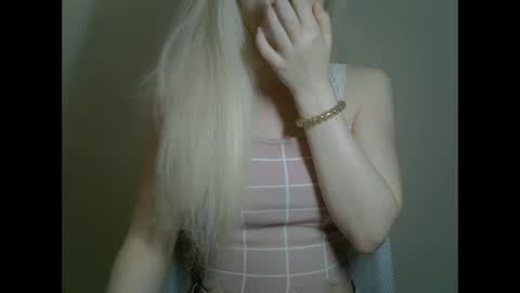 DitaMilton online show from 02.27.25