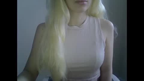 DitaMilton online show from 01.10.26