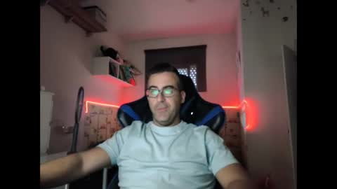 Snapshot of ditos_c chatting on 12.09.24 ditos_c online show from 12.09.24