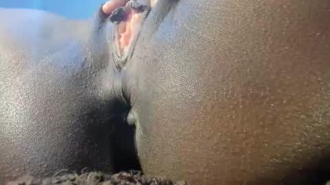 divagodess online show from 10.25.25