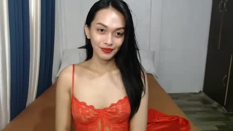 DIVINA online show from 12.13.24
