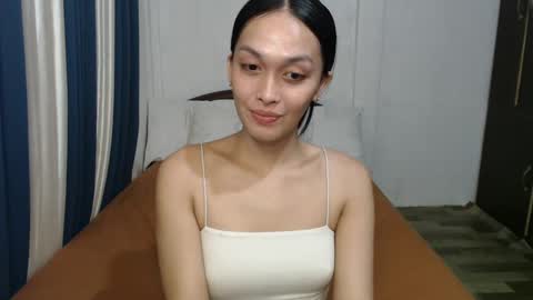 DIVINA online show from 01.19.25