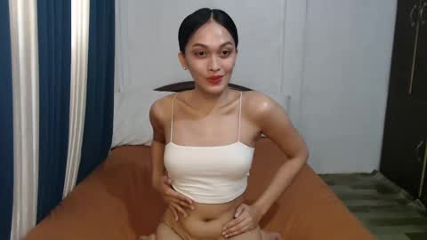 DIVINA online show from 02.22.25
