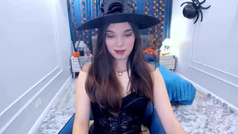 Hannah online show from 10.31.25
