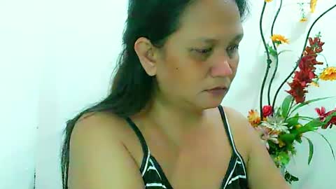     Divine Grace Close To Your Hear online show from 12.21.24