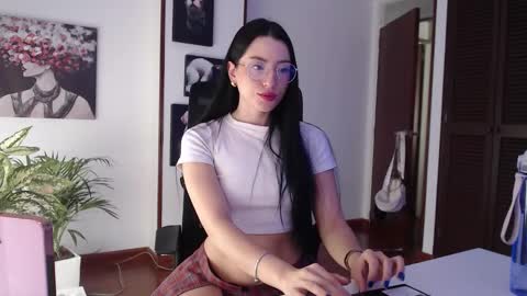 Hera online show from 02.16.26