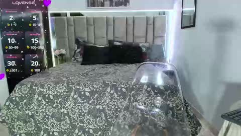 divinepearl online show from 10.02.25