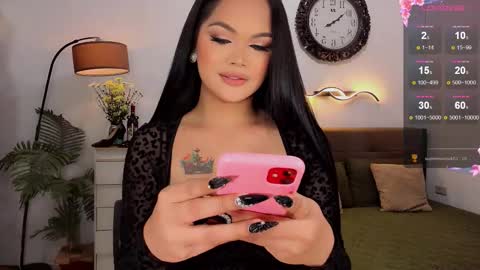    online show from 10.11.25