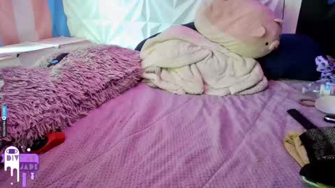 Jade Divyne online show from 02.22.25