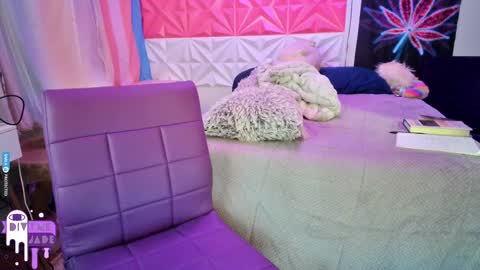 Jade Divyne online show from 02.25.25