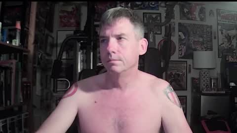 Snapshot of dix_handley_50 chatting on 03.25.26 dix_handley_50 online show from 03.25.26