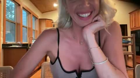 dixieinthewilde online show from 09.21.25