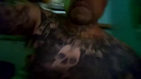 Snapshot of dixienormes chatting on 12.31.24 dixienormes online show from 12.31.24