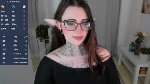 Snapshot of dixipixi_ chatting on 09.27.25 dixipixi_ online show from 09.27.25