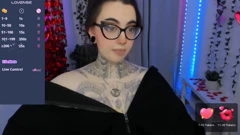 Snapshot of dixipixi_ chatting on 02.27.26 dixipixi_ online show from 02.27.26