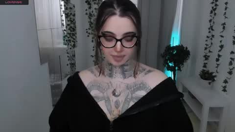 dixipixi_ online show from 04.17.26