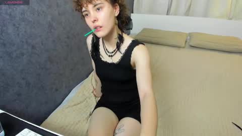 Snapshot of dizer_clop chatting on 02.24.25 Dizer online show from 02.24.25