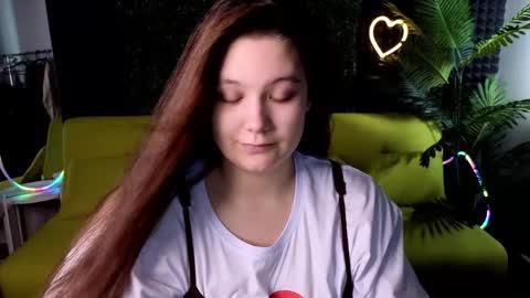 Snapshot of djennapalme chatting on 01.22.25 Jenia online show from 01.22.25