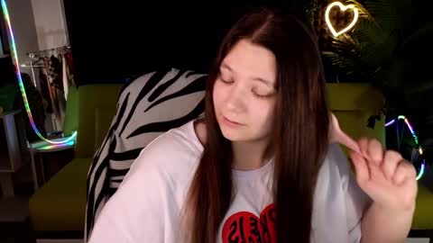 Snapshot of djennapalme chatting on 01.25.25 Jenia online show from 01.25.25