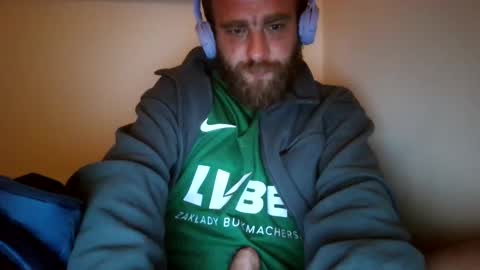 Snapshot of djschoor chatting on 09.19.25 djschoor online show from 09.19.25