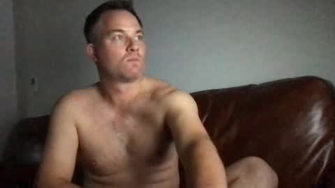 TriflinYoBitch online show from 10.17.25