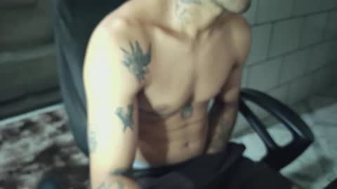 Snapshot of dmacedo96 chatting on 12.29.24 AmigodotadoZL online show from 12.29.24