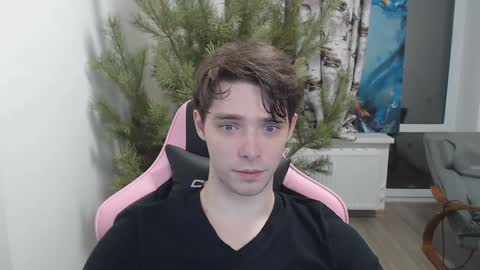 Snapshot of dmitryromanov chatting on 12.31.24 Dead A online show from 12.31.24