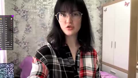 Annie PVT IS OPEN online show from 09.27.25