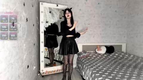 Annie PVT IS OPEN online show from 10.27.25