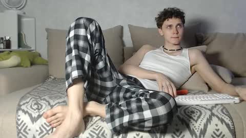 Snapshot of doedeeer chatting on 12.03.24 Alex online show from 12.03.24