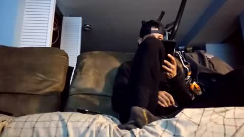 dogbone999081 online show from 10.20.25