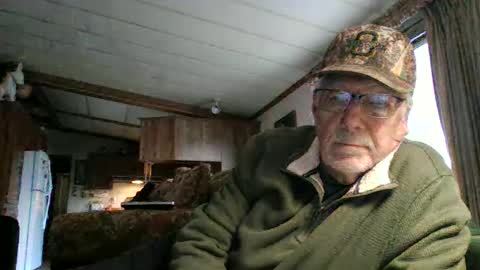 Snapshot of doingmyself69 chatting on 11.13.25 doingmyself69 online show from 11.13.25