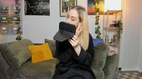 Snapshot of dolce_betty chatting on 02.19.25 Betty online show from 02.19.25